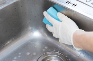 Cleaning the sink
